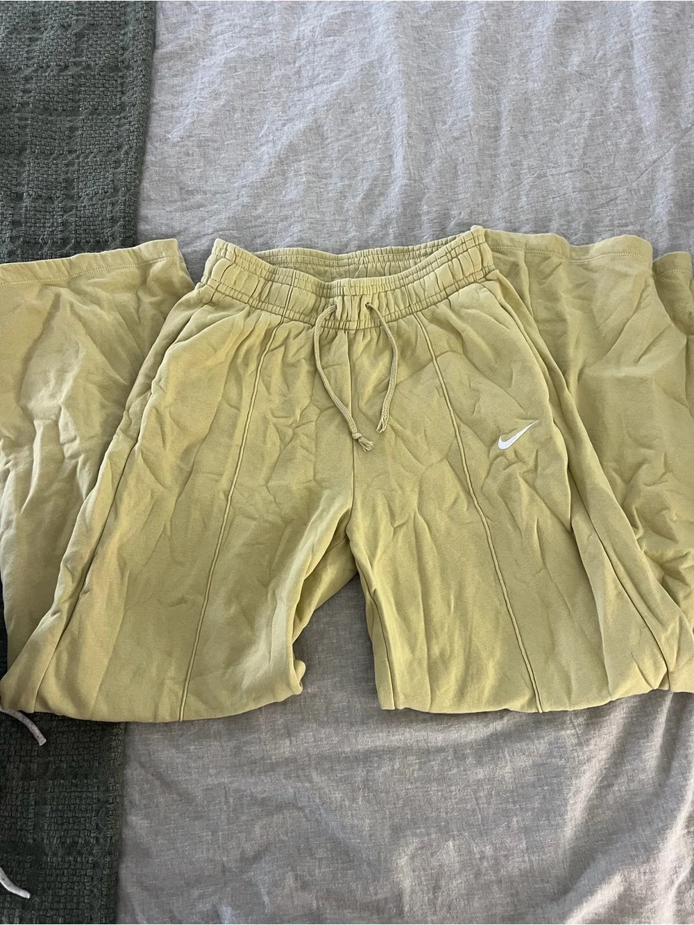 Nike Wide-Leg Fleece Pants in Yellow